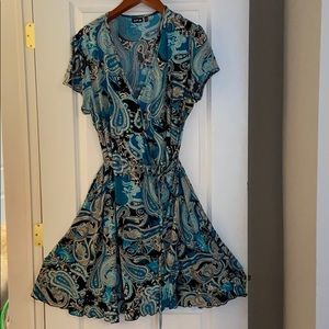 DRESS